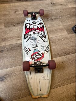 🦈 Shark-Shaped Longboard Santa Cruz– Great Condition