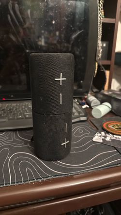Black Portable Bluetooth Speaker