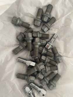 Original Set of 24 Mercedes-Benz Wheel Bolts