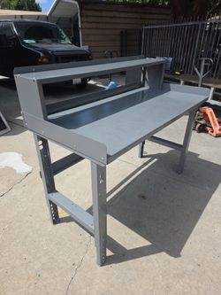 METAL WORKBENCH