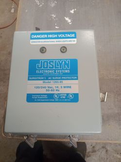 Jocelyn surge protector