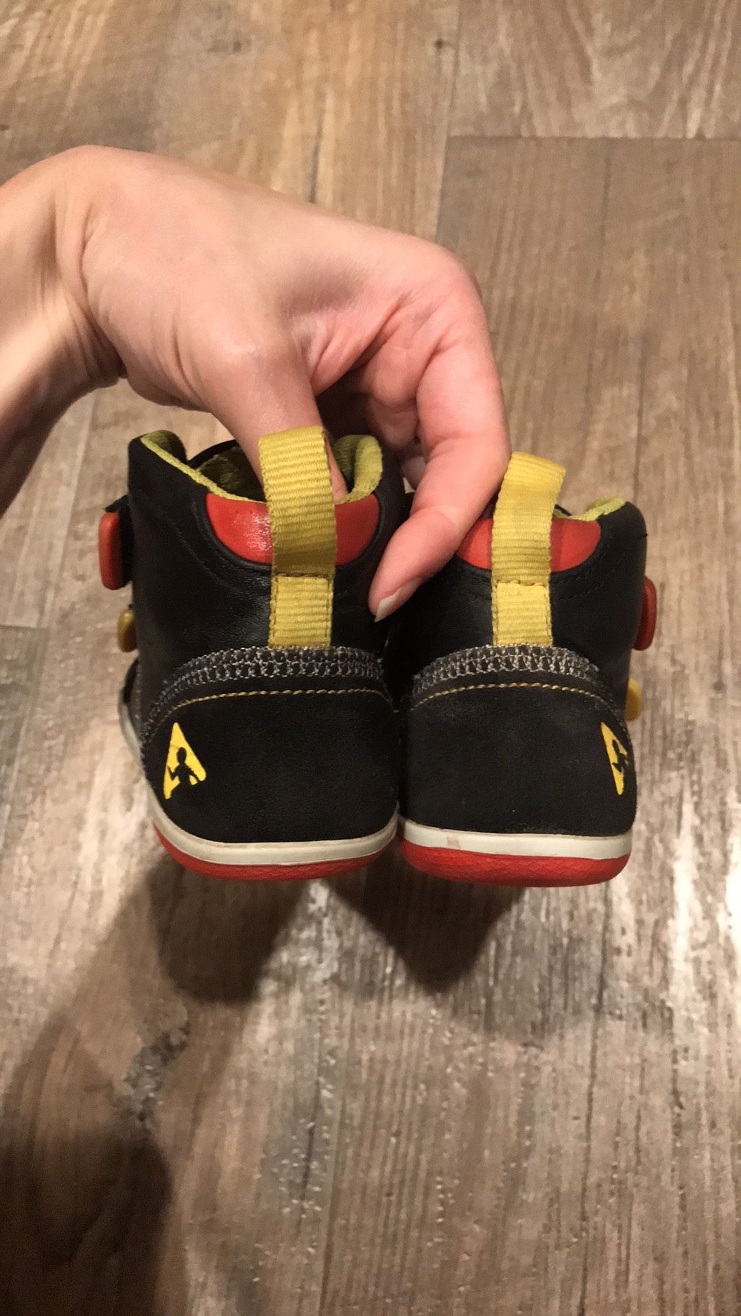 Plae shoes