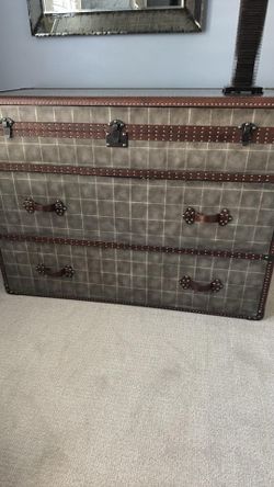 Hooker Furniture Palisade Three Drawer Chest