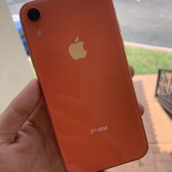 iPhone XR 128GB UNLOCKED 