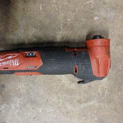 M12 Milwaukee Multi tool