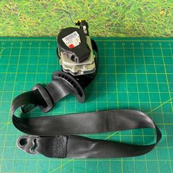 15-19 Land Rover Discovery Sport Front Left Driver Side Seat Belt Retractor OEM