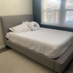 Queen Bed frame With Headboard 