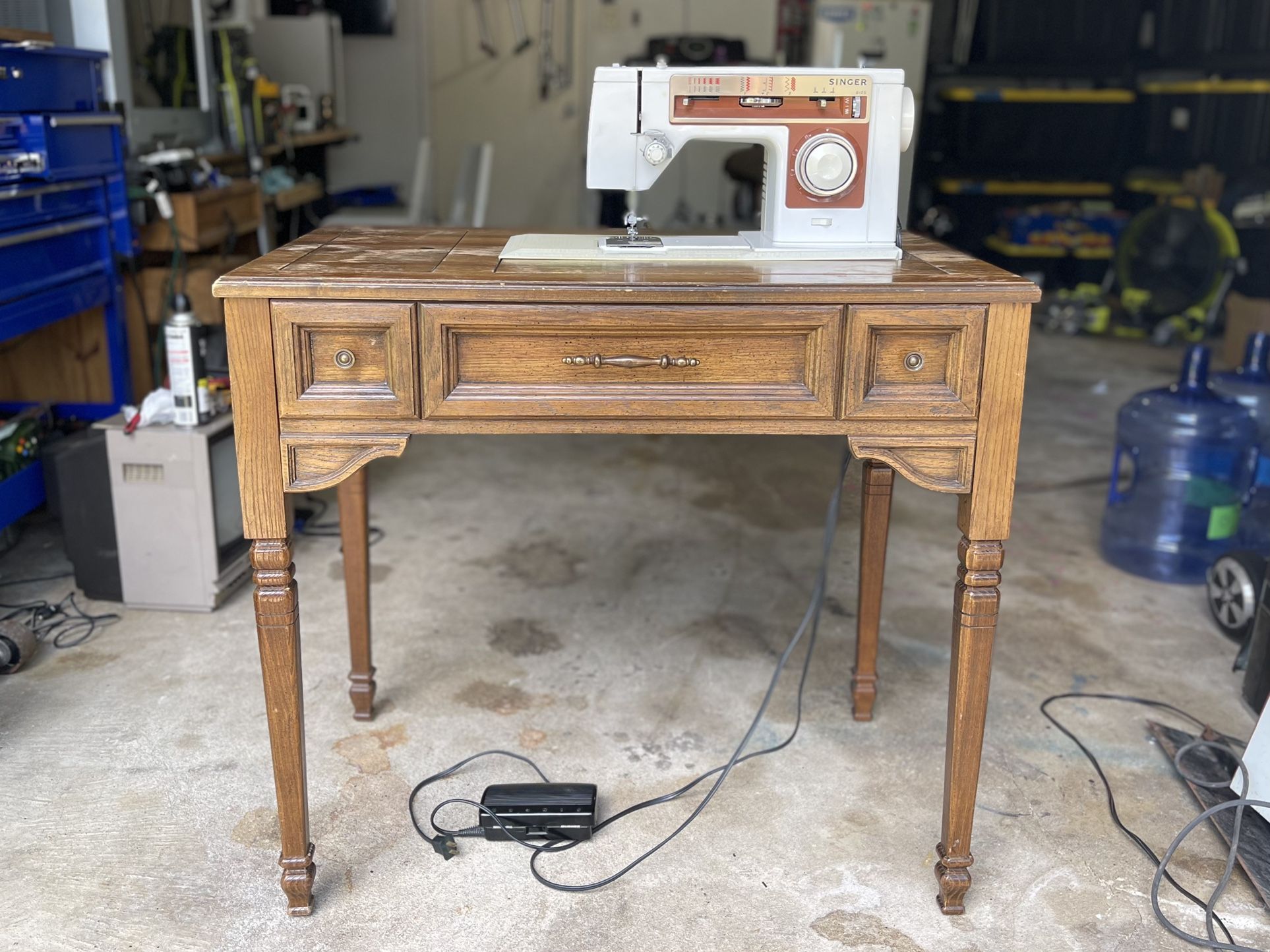 SINGER 6105 Sewing Machine