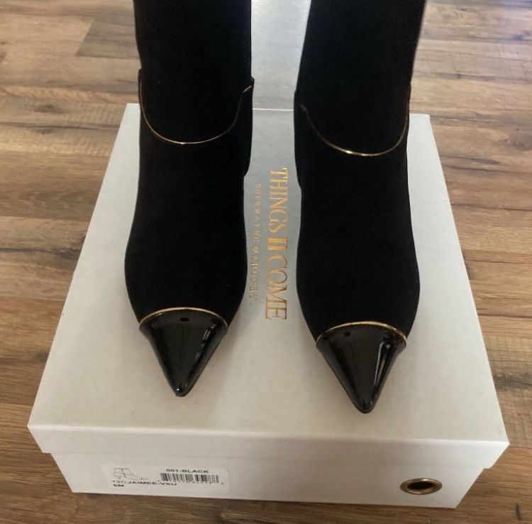 New! Things II Come Boots. Black with gold detailed trim, Size 6