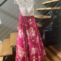 Size 0 - 2 Piece Gown 