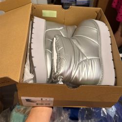 New Silver Puffer Boots 