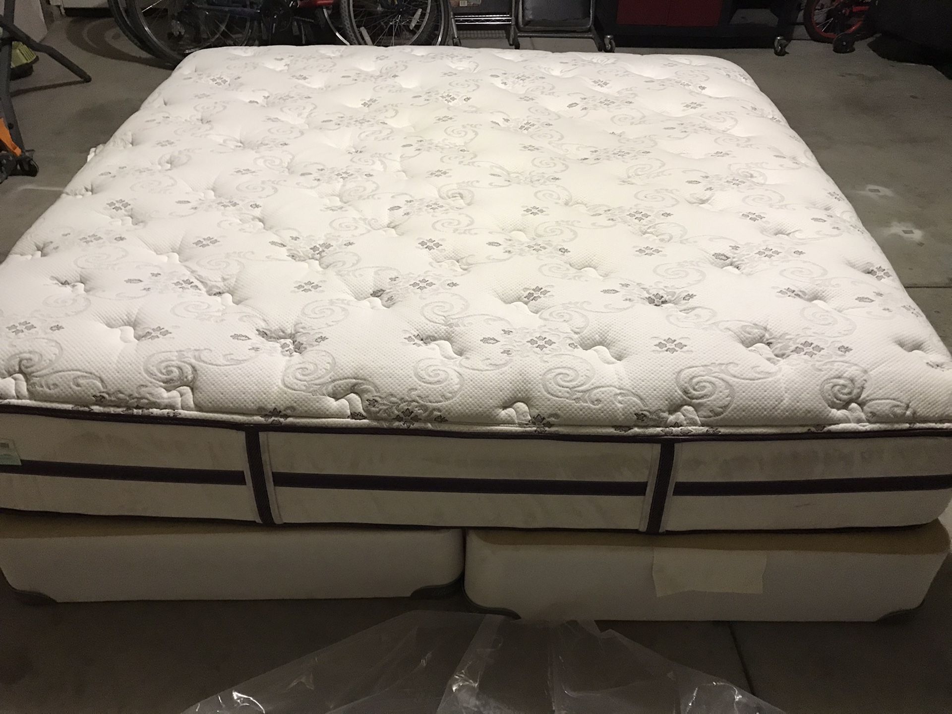 ***King***Simmons Beauty Rest Elite - Free Delivery Available.