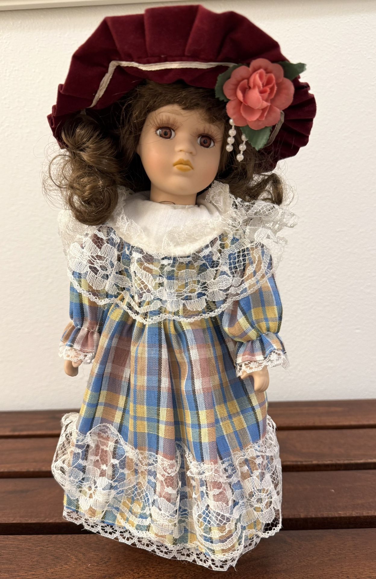 CERAMIC PORCELAIN DOLL-ORIGINAL DRESS HAT SHOES-CLITH BODY- STAND-COLLECTIBLE TOY