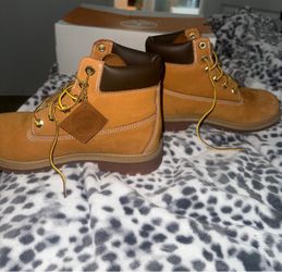 timberland boots size 6 jr- UK 5.5