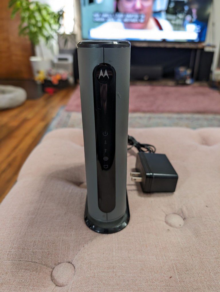 Motorola MB8611 DOCSIS 3.1 Xfinity Cable Modem