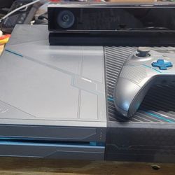 Microsoft Xbox One 1TB Halo 5 Guardians Limited Edition Video Game Console