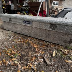 Kobalt aluminum diamond-plate truck tool box