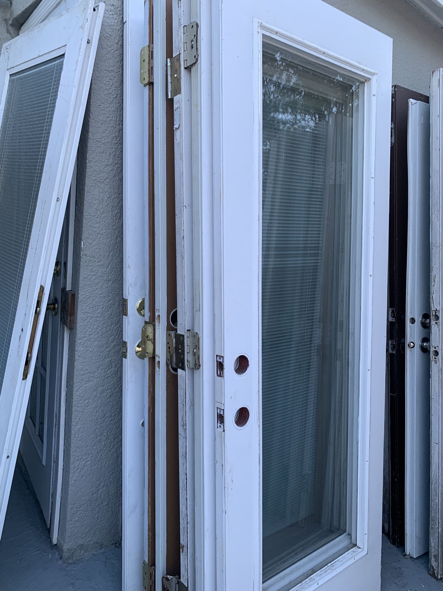 Glass Double Doors (62-63 X 80)