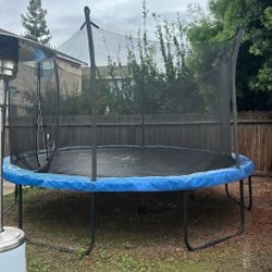 Trampoline 