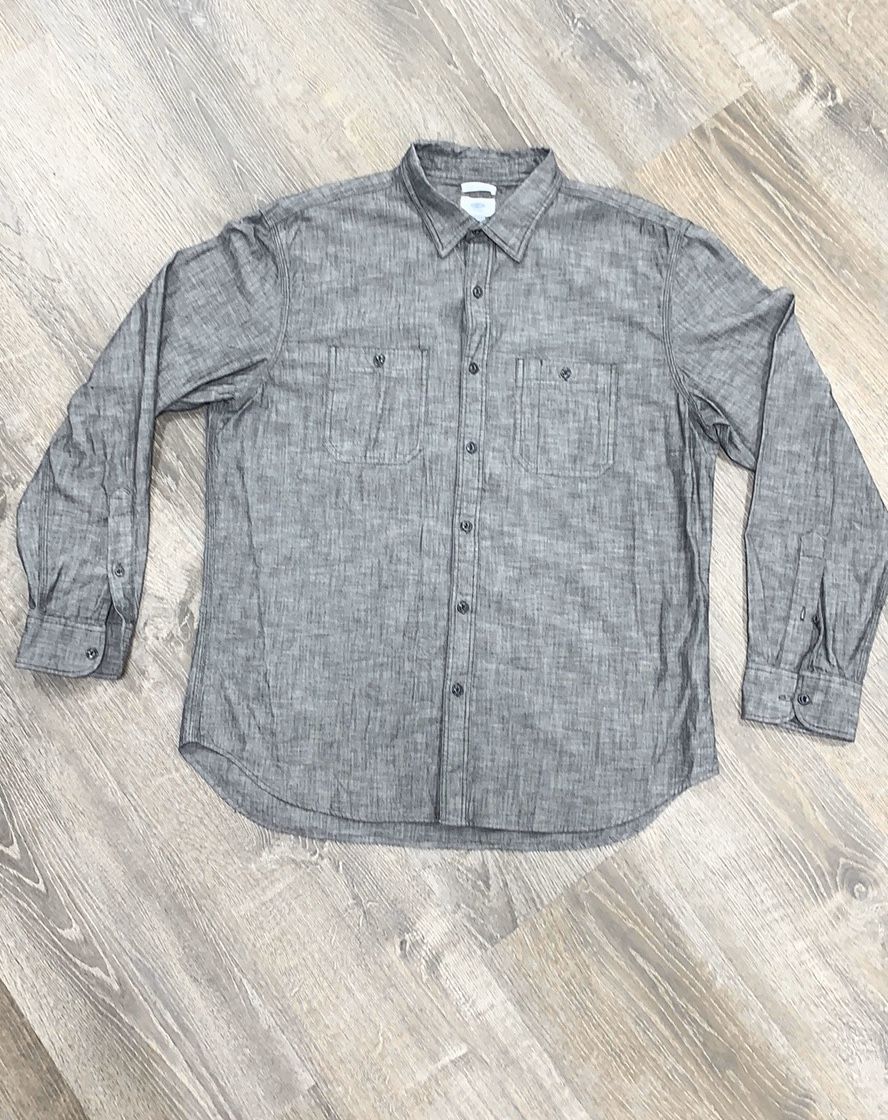 Men’s charcoal button up size xl