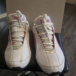 Sneakers PUMA 185693-33 White Pink  Size 8 great condition 