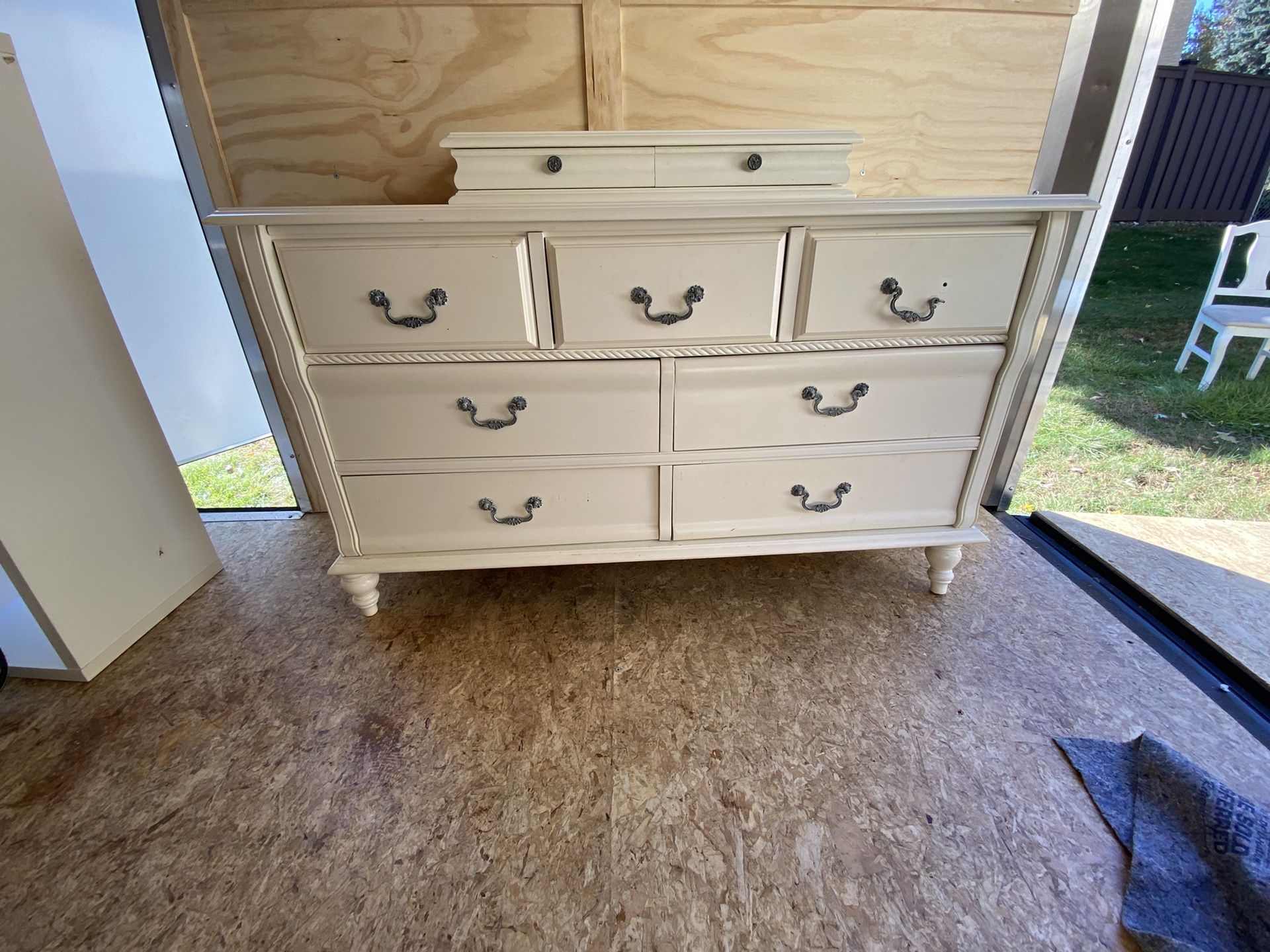 White Bedroom Set & Single Bed frame