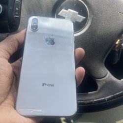 UNLOCKED IPHONE X/ GOOD CONDITION 