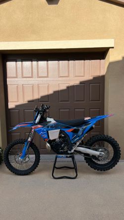 2024 KTM 300 XC Dirt Bike only 34 hours!