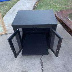 Dog Crate $30