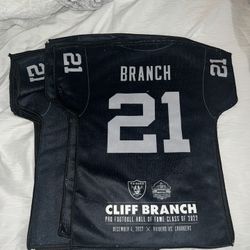 Raider towel