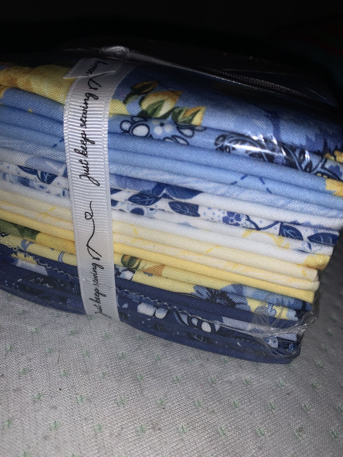 Fabric True Fabric Sunshine Blooms Fat Quarter Bundke (20)