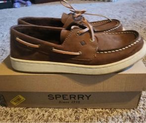 New boys sperry’s