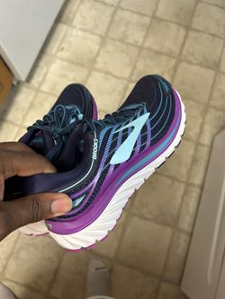 Brooks Women’s Shoes Size 6 & 6.5