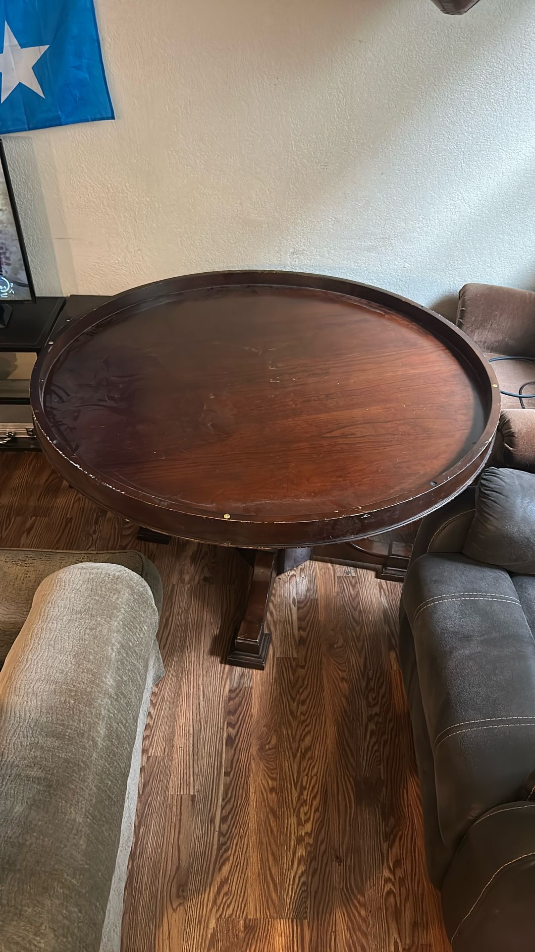Poker Table