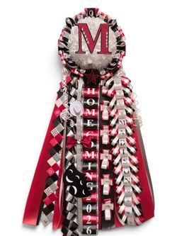 Homecoming mum