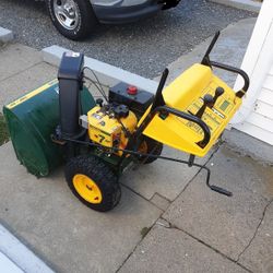 Yard Man 24" 7hp two stage snowblower with electric start 