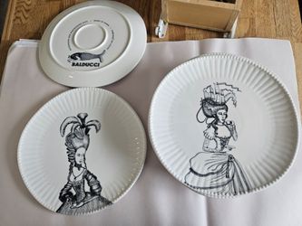 Balducci Plates - Lady in Waiting