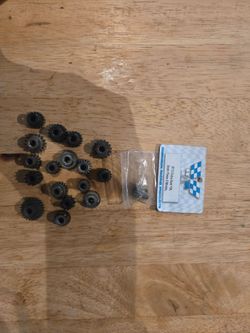 Robinson Racing Extra Hard 19t 5mm Pinion Gear Set for 1:10 RC Cars Trucks
