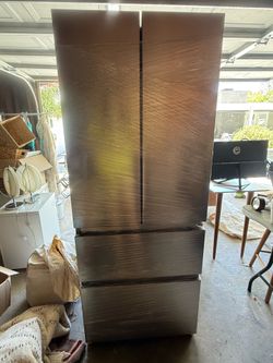 Refrigerator