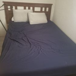 Wood Bedroom Set  5 Pc Set 