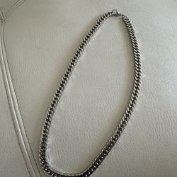 Stainless steel necklace