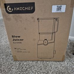 Slow juicer