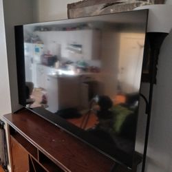 65 Inch TCL ROKU UhD