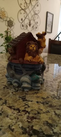 Vintage Noah's Ark Bank