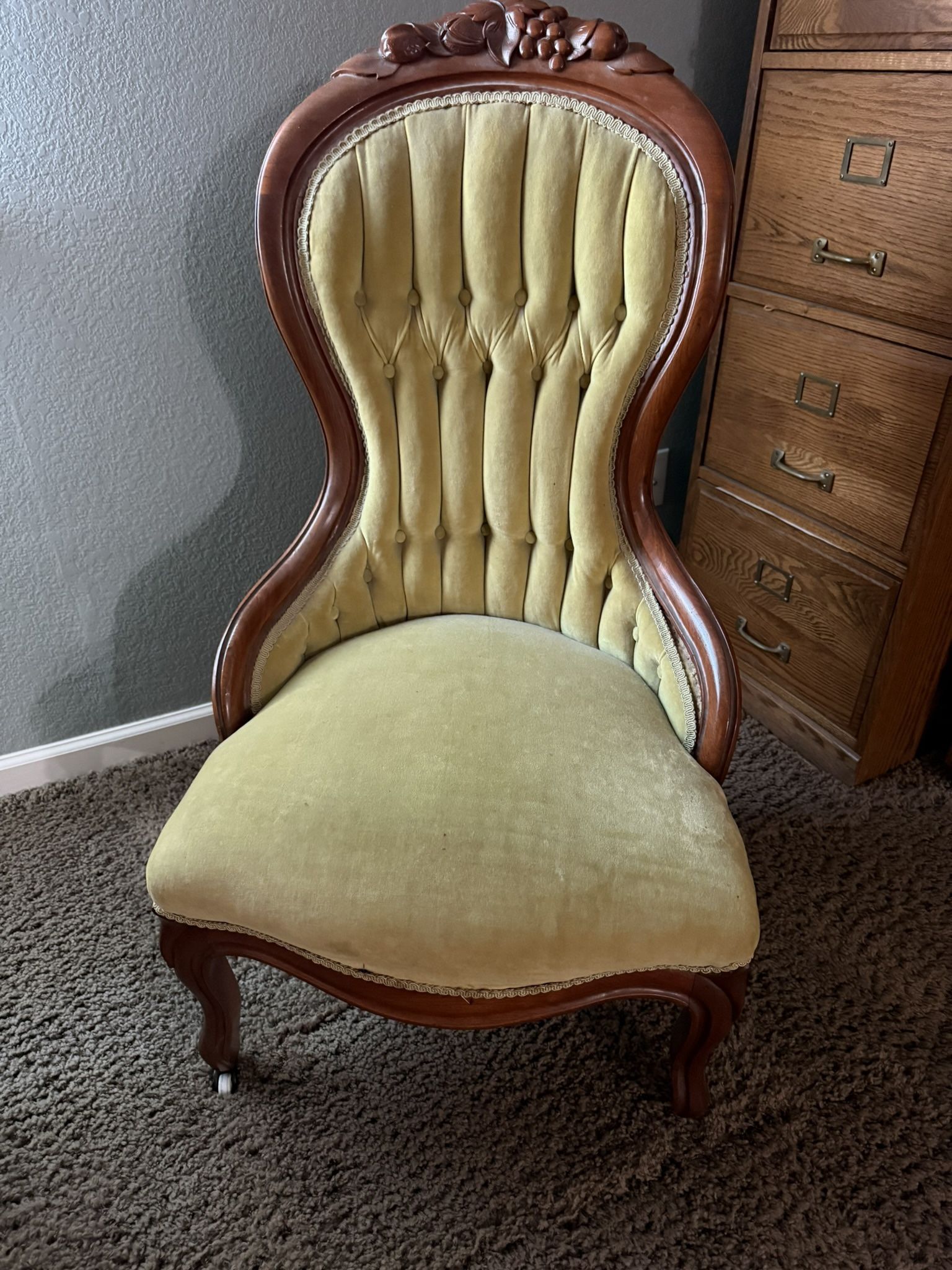 Victorian Style Furniture 