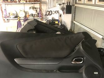 2010 Chevy Camaro Door Panels .. 100$