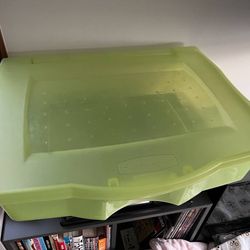 Large Rubbermaid Storage Bin with Hinged Lid 