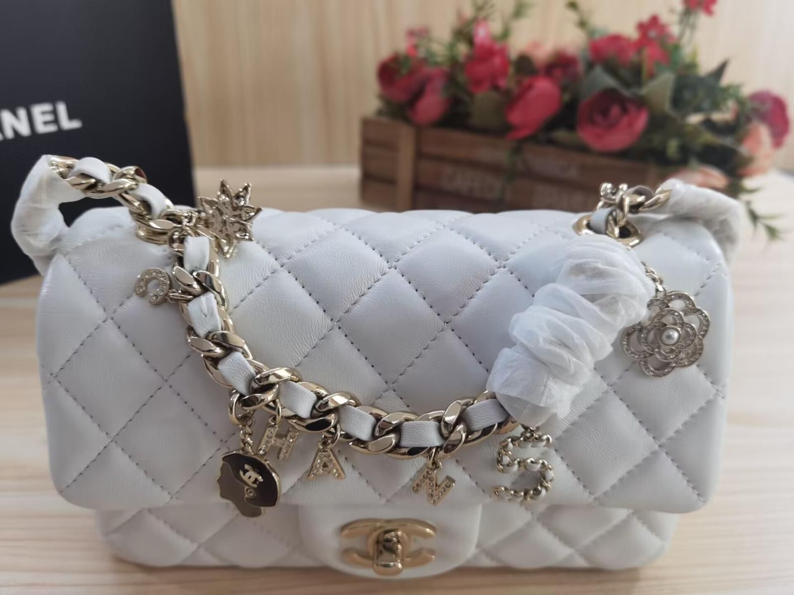 Nice Women’s Hand Bag C*H*A*N*E*L