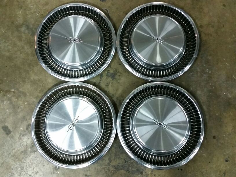 70s 80s Oldsmobile Hubcaps Wheel Covers Cutlass Supreme Salon Ciera Olds