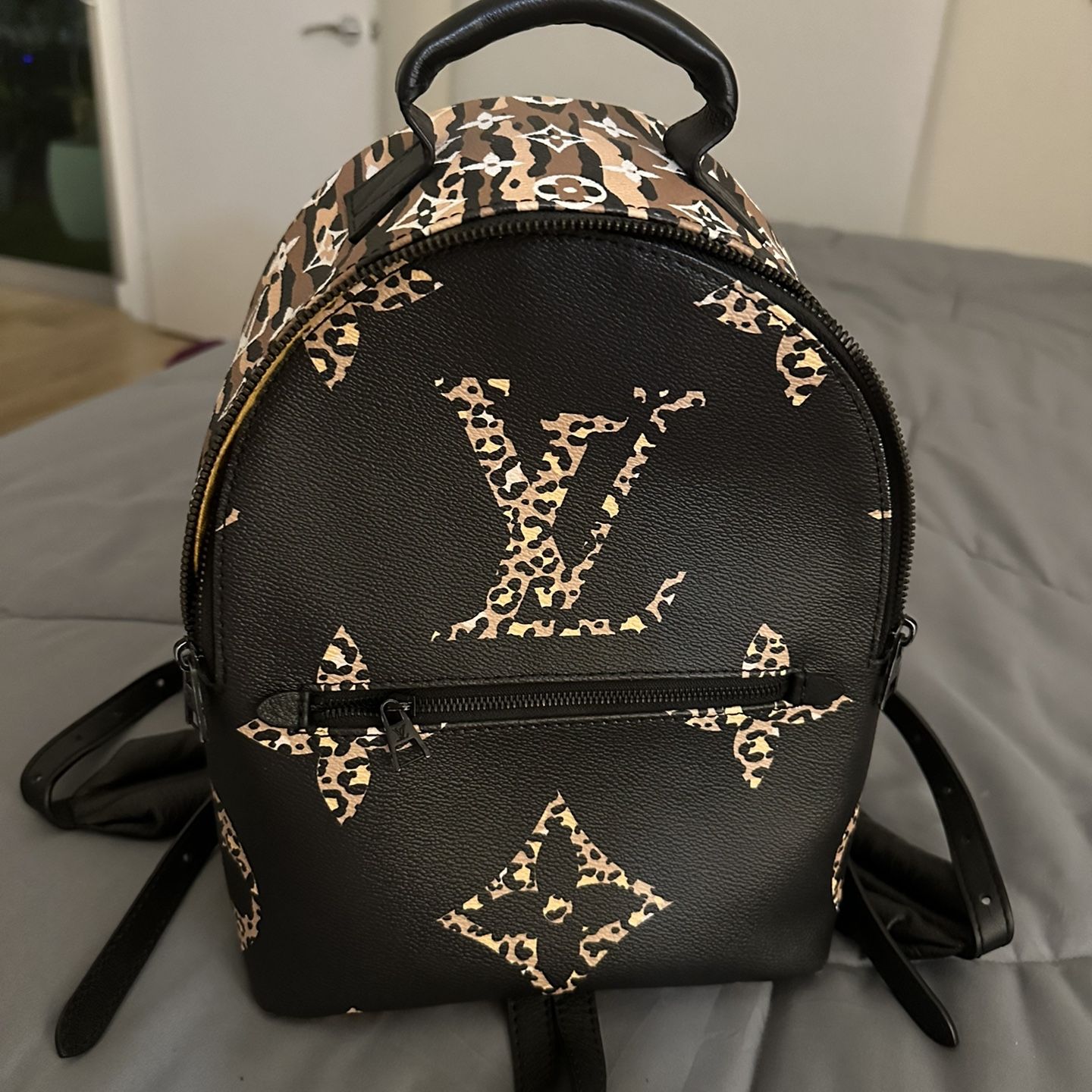 LV Louis Vuitton Ellipse Backpack Turtle Shell Handbag Sac Monogram Book  Bag Travel Purse Looks New (unauthentic) for Sale in Miami, FL - OfferUp